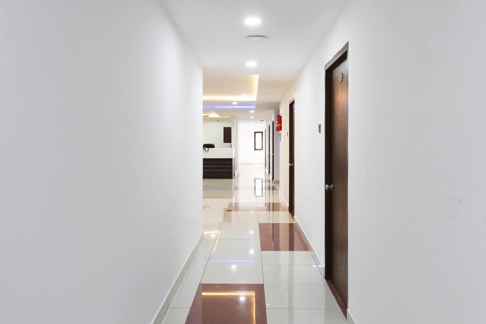 Super Mythri Hotel Near By Ecil, As Rao Nagar, Sainikpuri Maula Ali Kültér fotó