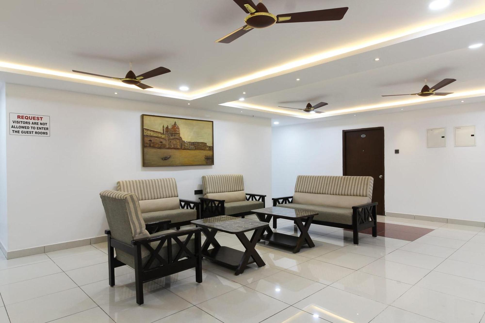 Super Mythri Hotel Near By Ecil, As Rao Nagar, Sainikpuri Maula Ali Kültér fotó