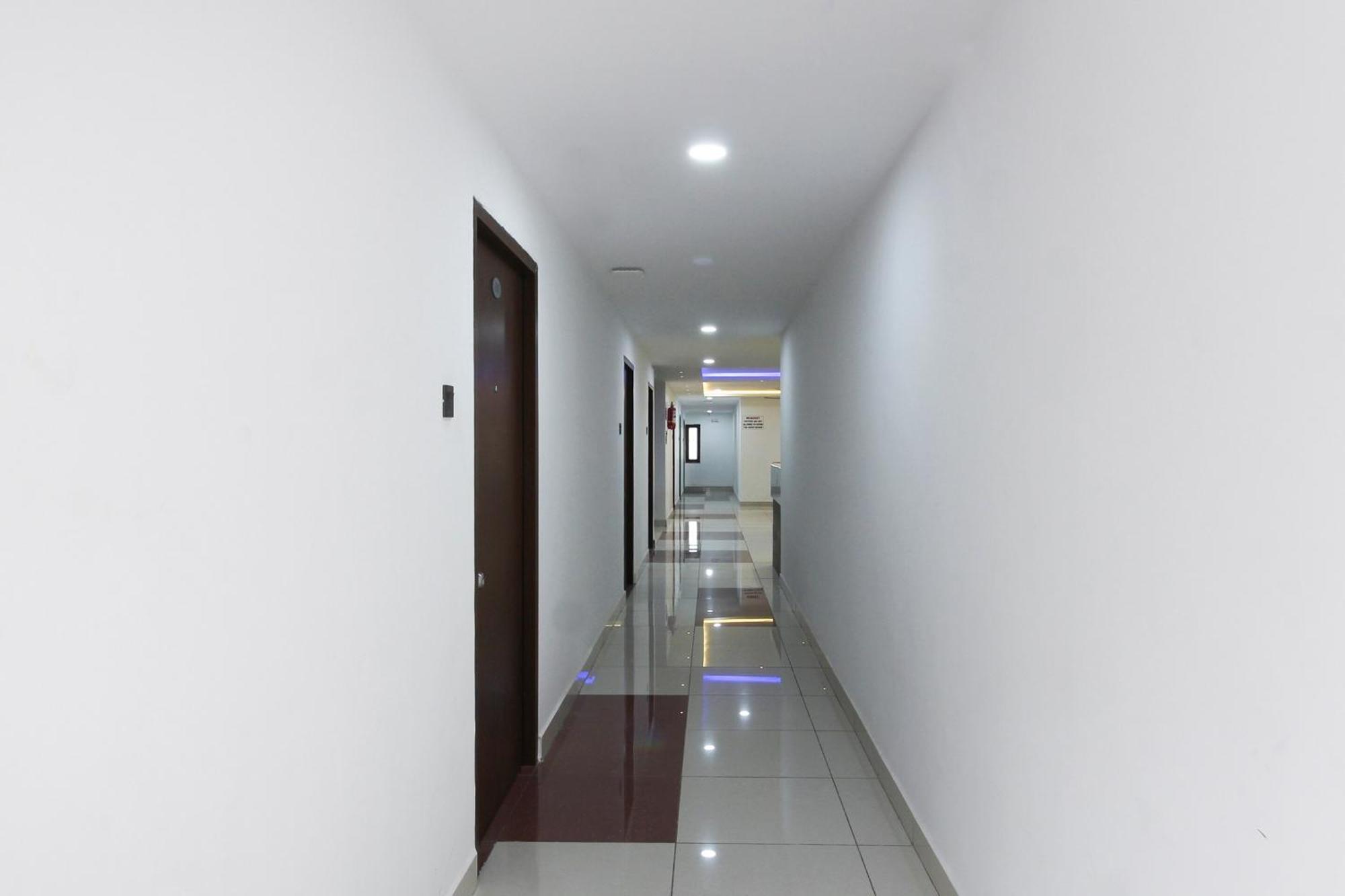 Super Mythri Hotel Near By Ecil, As Rao Nagar, Sainikpuri Maula Ali Kültér fotó